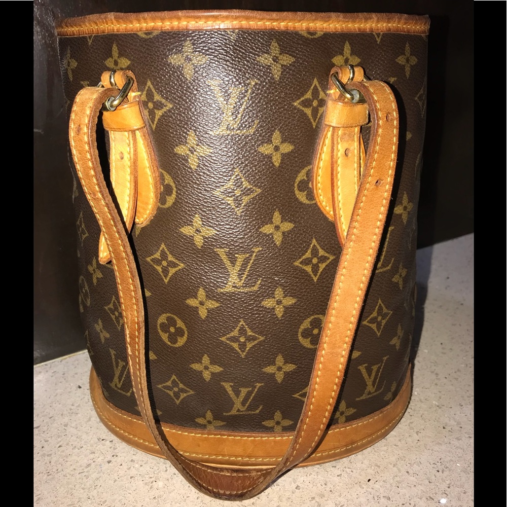 Louis Vuitton Bucket PM Monogram Tote Bag